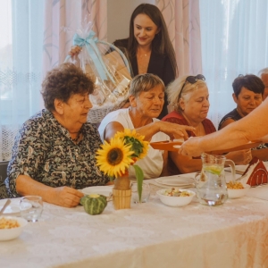 pokaż obrazek - Gościmy seniorów z Klub Senior+ w Cieniawie