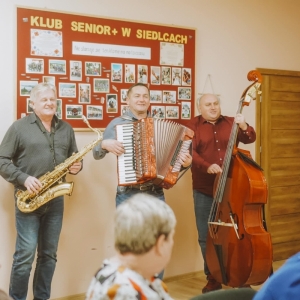 pokaż obrazek - Wspólne spotkanie sylwestrowe